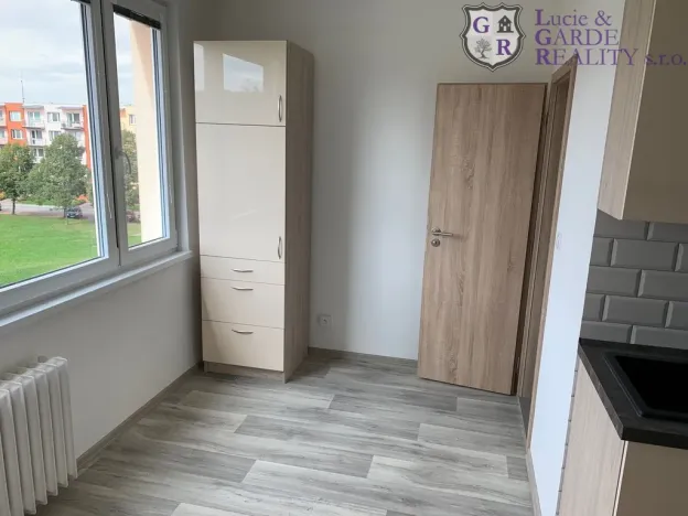 Pronájem bytu 2+1, Sezimovo Ústí, Dukelská, 62 m2