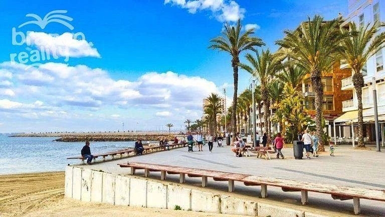 Prodej bytu 4+kk, Torrevieja, Alicante, Španělsko, 98 m2