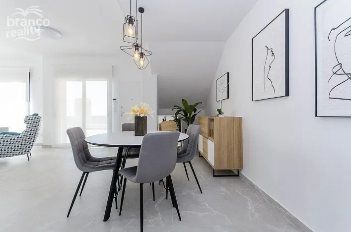 Prodej rodinného domu, San Miguel de Salinas, Alicante, Španělsko, 92 m2