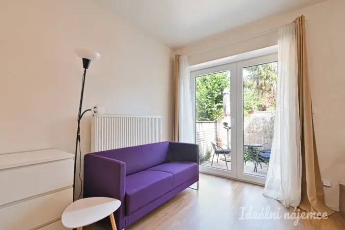 Pronájem bytu 1+kk, Brno, Netušilova, 32 m2