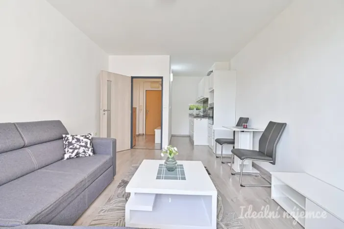 Pronájem bytu 2+kk, Kuřim, Wolkerova, 47 m2