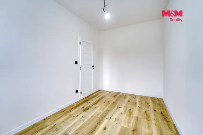Pronájem bytu 2+kk, Tlučná, Tlučenská kolonie, 41 m2