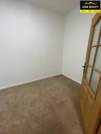 Pronájem bytu 2+1, Opava, Krnovská, 81 m2