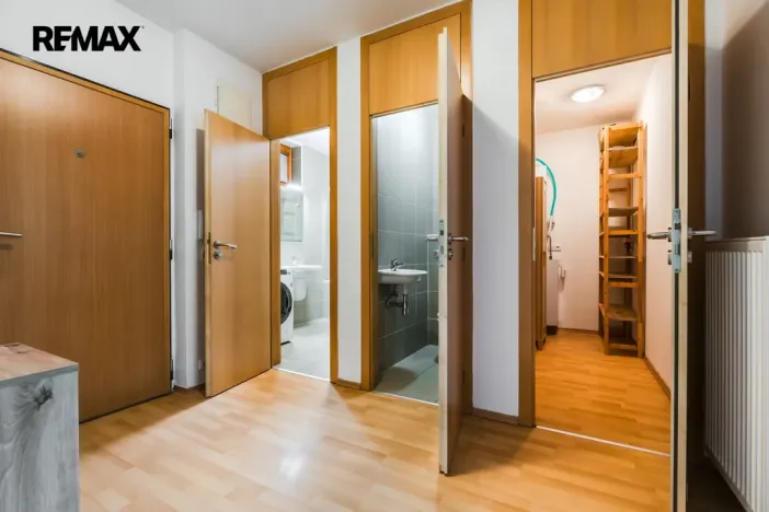 Pronájem bytu 2+kk, Praha - Liboc, U stanice, 69 m2