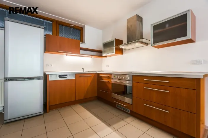Pronájem bytu 2+kk, Praha - Liboc, U stanice, 69 m2