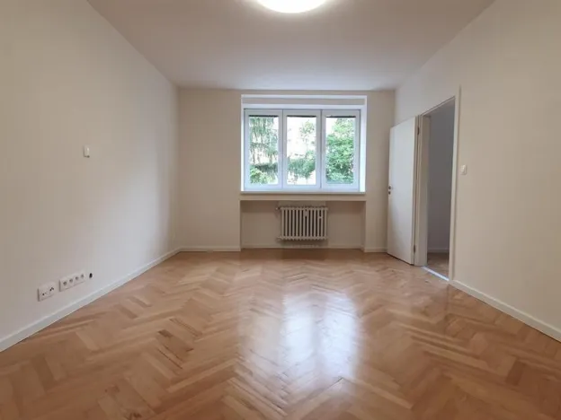 Pronájem bytu 2+1, Praha - Podolí, Podolská, 75 m2