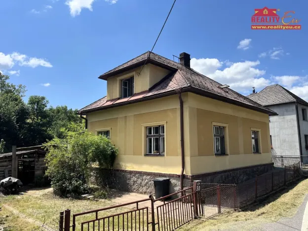 Prodej rodinného domu, Hronov - Velký Dřevíč, 260 m2