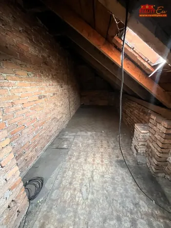 Prodej rodinného domu, Hronov - Velký Dřevíč, 260 m2