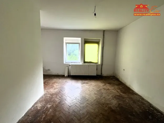 Prodej rodinného domu, Hronov - Velký Dřevíč, 260 m2