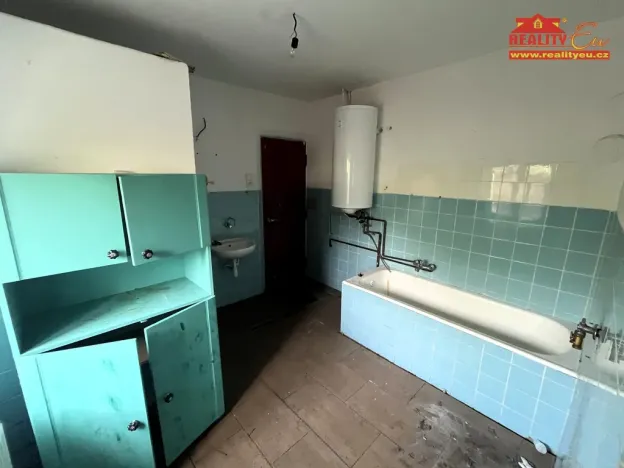 Prodej rodinného domu, Hronov - Velký Dřevíč, 260 m2