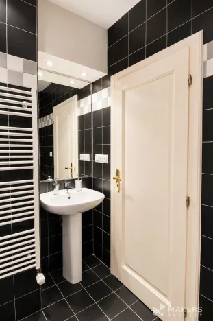 Pronájem bytu 2+1, Praha - Smíchov, Janáčkovo nábřeží, 80 m2