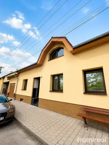 Pronájem bytu 1+kk, Malhostovice, 30 m2