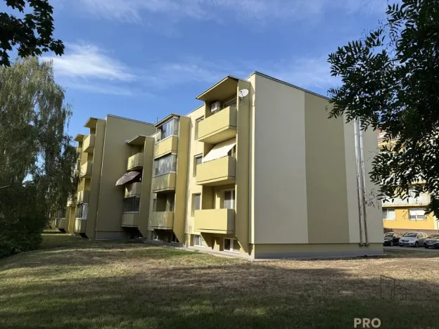 Pronájem bytu 2+1, Mikulov, St. Živného, 50 m2