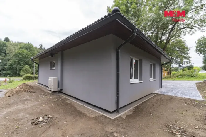 Prodej rodinného domu, Dasnice, 77 m2