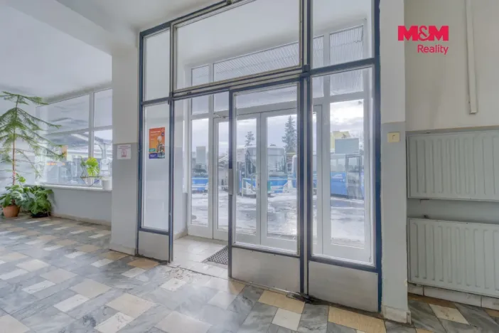 Pronájem obchodního prostoru, Klatovy - Klatovy III, Nádražní, 38 m2