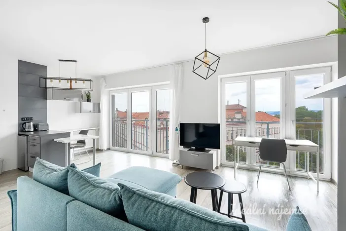 Pronájem bytu 1+kk, Praha - Libeň, Chlumčanského, 40 m2