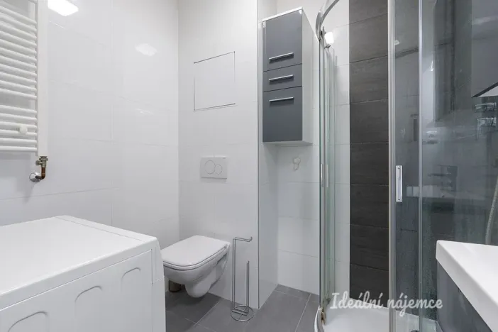 Pronájem bytu 1+kk, Praha - Libeň, Chlumčanského, 40 m2
