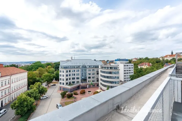Pronájem bytu 1+kk, Praha - Libeň, Chlumčanského, 40 m2