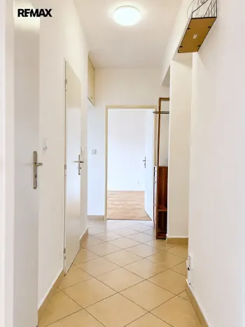 Pronájem bytu 2+1, Praha - Vinohrady, Pod Rapidem, 52 m2