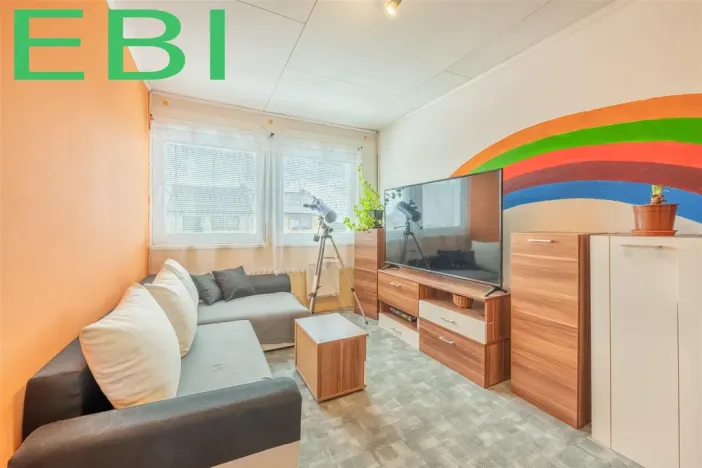 Prodej bytu 3+1, Červený Újezd, U Okálu, 62 m2