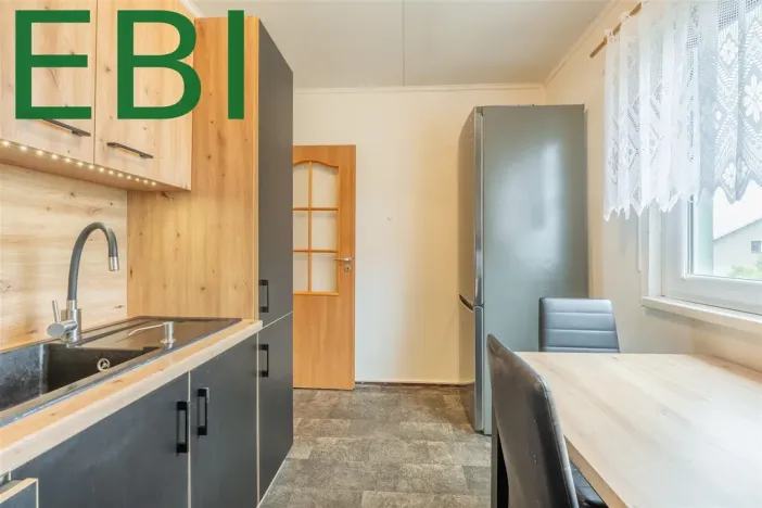 Prodej bytu 3+1, Červený Újezd, U Okálu, 82 m2