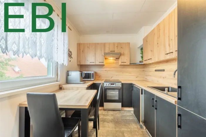 Prodej bytu 3+1, Červený Újezd, U Okálu, 82 m2