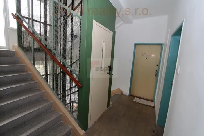Pronájem bytu 2+1, Praha - Hloubětín, Poděbradská, 53 m2