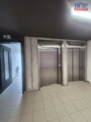 Pronájem bytu 2+kk, České Budějovice, Vrbenská, 64 m2