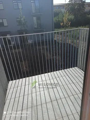 Pronájem bytu 1+kk, Milovice, Topolová, 25 m2