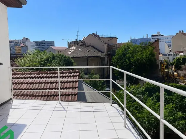 Pronájem vícegeneračního domu, Praha - Libeň, Na hrázi, 400 m2