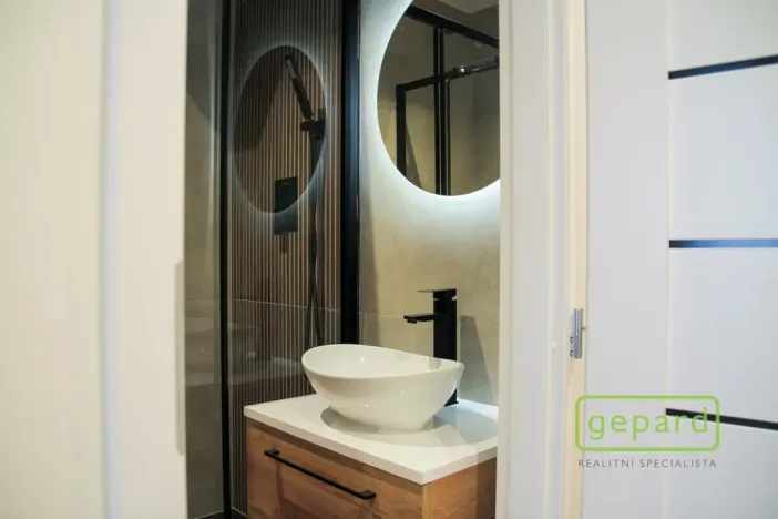 Prodej bytu 2+kk, Praha, Královická, 49 m2