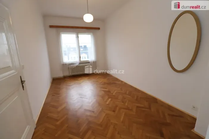 Pronájem bytu 4+1, Karlovy Vary, Moskevská, 130 m2