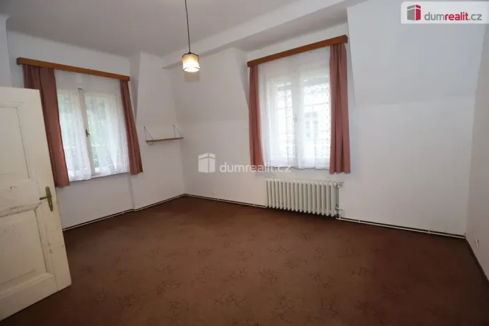 Pronájem bytu 4+1, Karlovy Vary, Moskevská, 130 m2