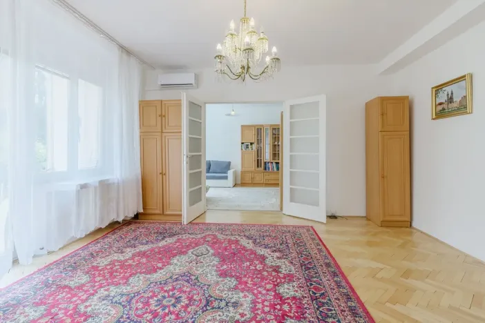 Prodej atypického bytu, Praha - Smíchov, U Šalamounky, 100 m2