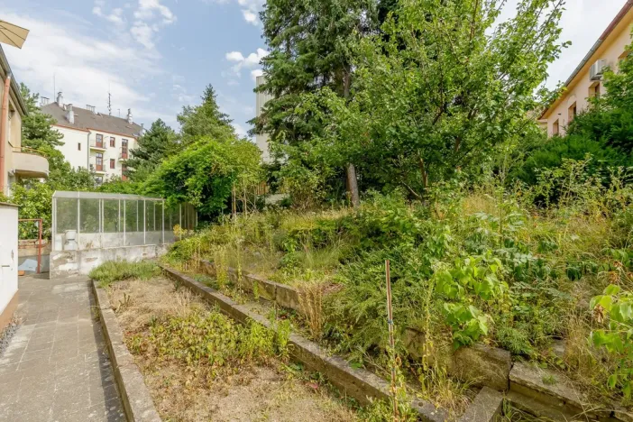 Prodej atypického bytu, Praha - Smíchov, U Šalamounky, 100 m2