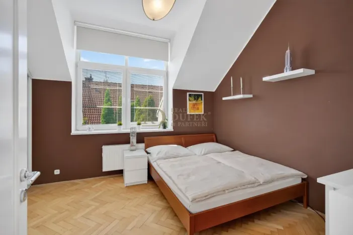 Prodej rodinného domu, Kladno, Ve Strnadovně, 228 m2