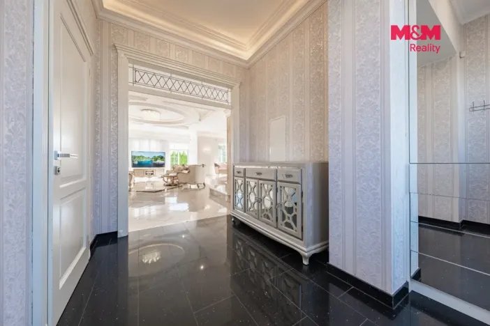 Prodej rodinného domu, Šestajovice, U Váhy, 356 m2