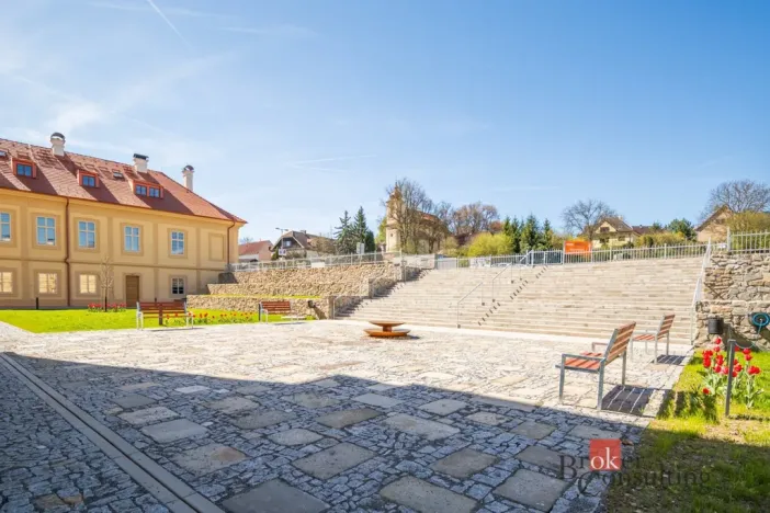 Prodej bytu 2+kk, Jince, Slavíkova, 59 m2