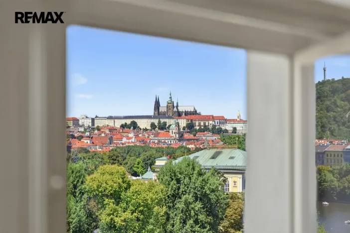 Pronájem bytu 2+kk, Praha - Nové Město, Masarykovo nábřeží, 100 m2