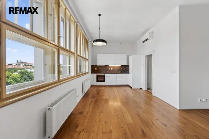 Pronájem bytu 2+kk, Praha - Nové Město, Masarykovo nábřeží, 100 m2