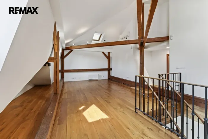 Pronájem bytu 2+kk, Praha - Nové Město, Masarykovo nábřeží, 100 m2