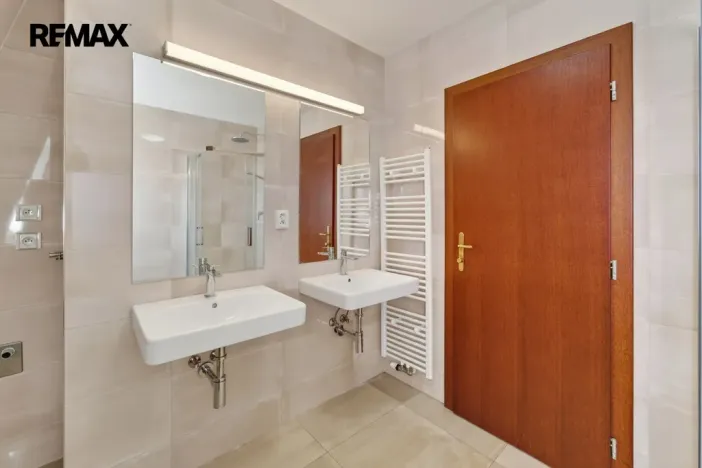 Pronájem bytu 2+kk, Praha - Nové Město, Masarykovo nábřeží, 100 m2