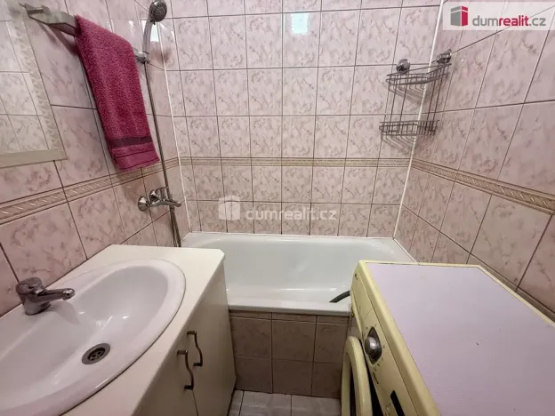 Prodej bytu 3+1, Karviná - Ráj, U Lesa, 64 m2