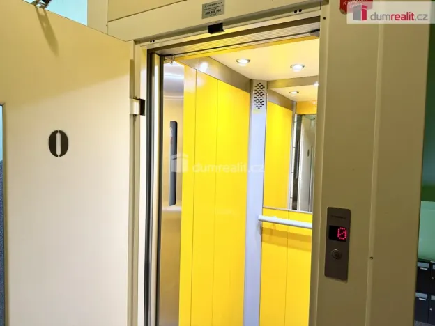 Prodej bytu 3+1, Karviná - Ráj, U Lesa, 64 m2