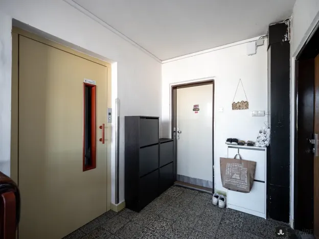 Prodej bytu 1+kk, Hradec Králové, Říční, 28 m2