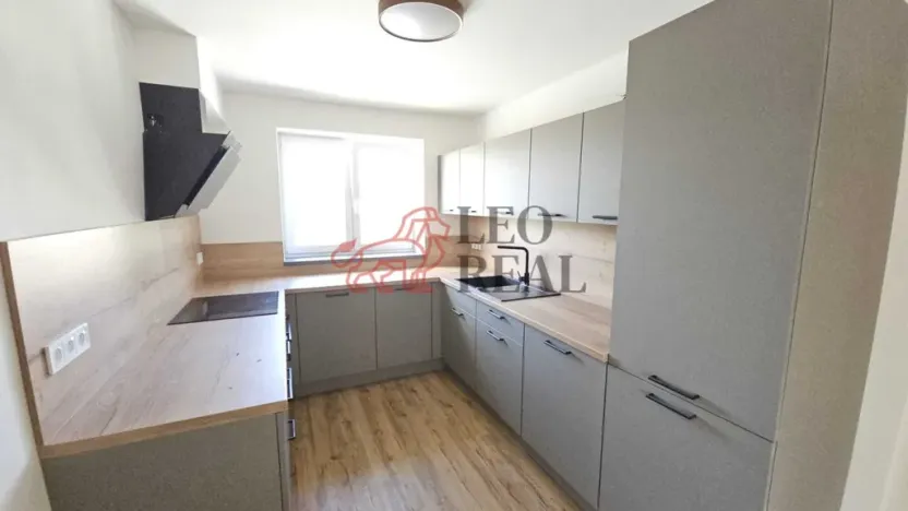 Prodej bytu 2+kk, Hranice - Hranice I-Město, Nádražní, 51 m2