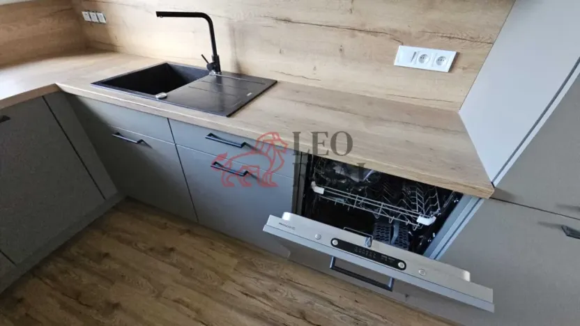Prodej bytu 2+kk, Hranice - Hranice I-Město, Nádražní, 51 m2