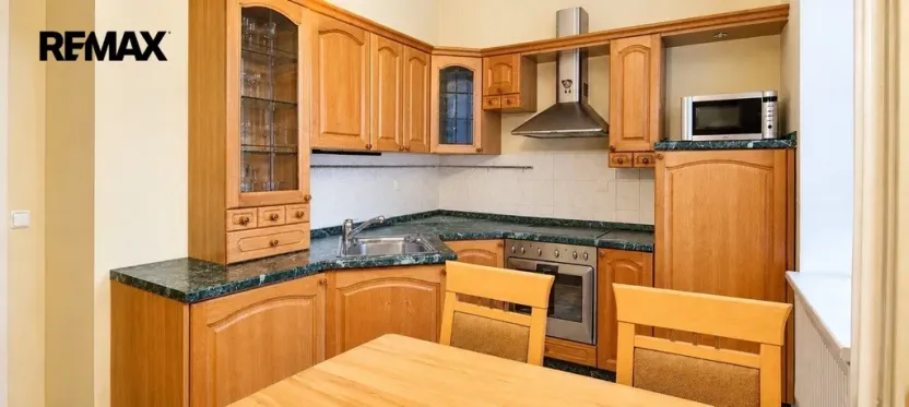 Pronájem bytu 2+1, Karlovy Vary, Foersterova, 57 m2