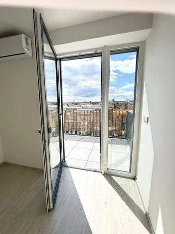 Pronájem bytu 2+kk, Brno, Letní, 56 m2