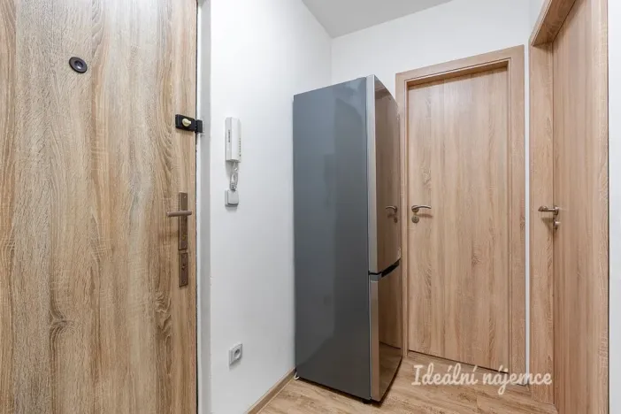 Pronájem bytu 2+kk, Praha - Střížkov, Jablonecká, 47 m2